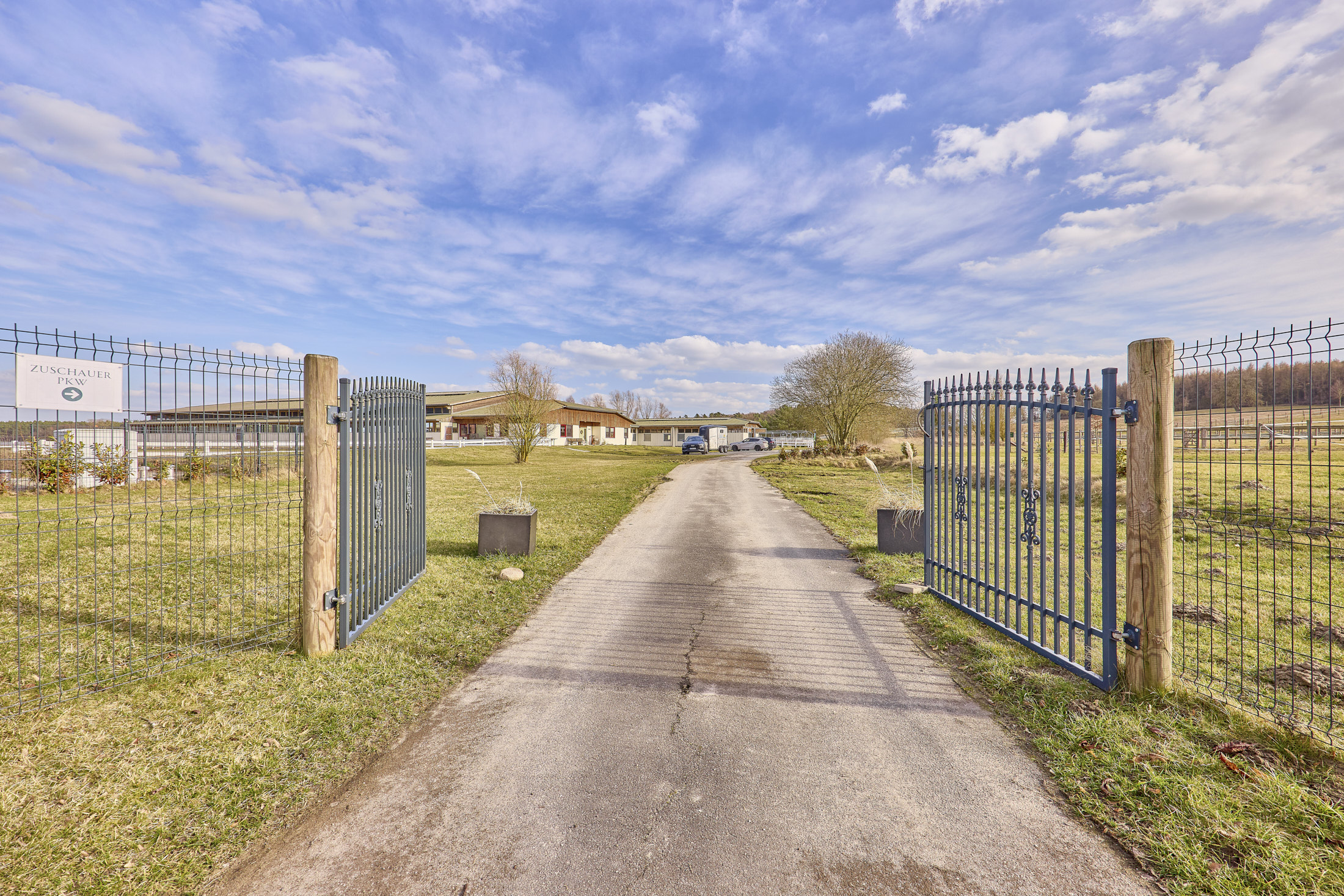 Reitanlage in Mecklenburg-Vorpommern – direkt an der Mecklenburgischen Seenplatte in einer touristischen Region!