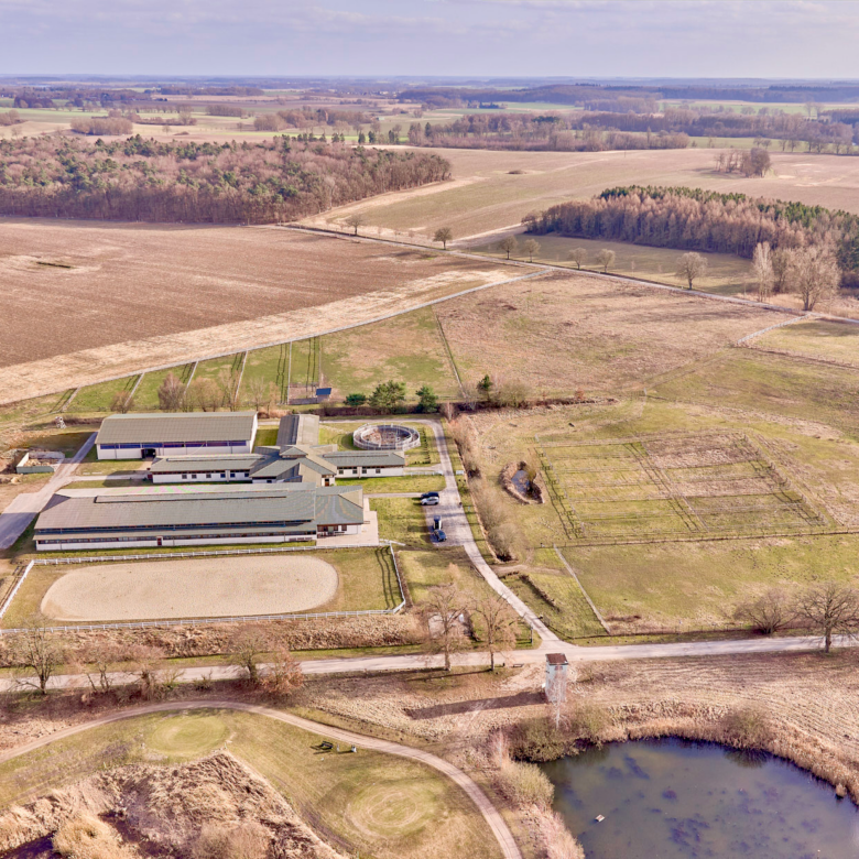 Reitanlage in Mecklenburg-Vorpommern – direkt an der Mecklenburgischen Seenplatte in einer touristischen Region!