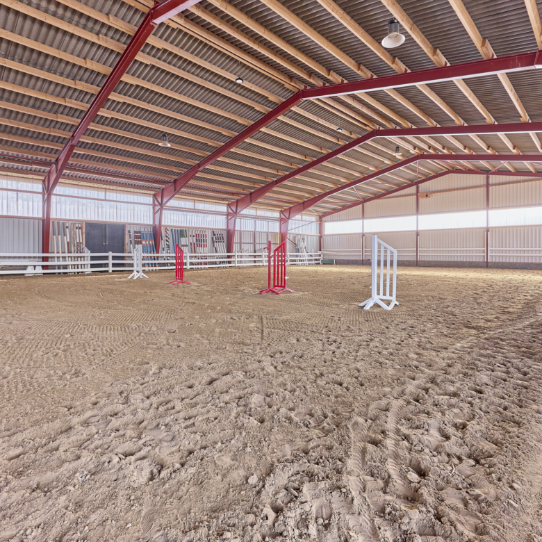 Reitanlage in Mecklenburg-Vorpommern – direkt an der Mecklenburgischen Seenplatte in einer touristischen Region!
