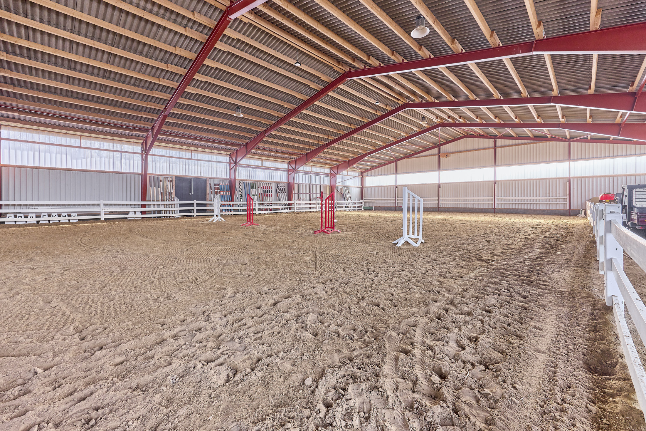 Reitanlage in Mecklenburg-Vorpommern – direkt an der Mecklenburgischen Seenplatte in einer touristischen Region!