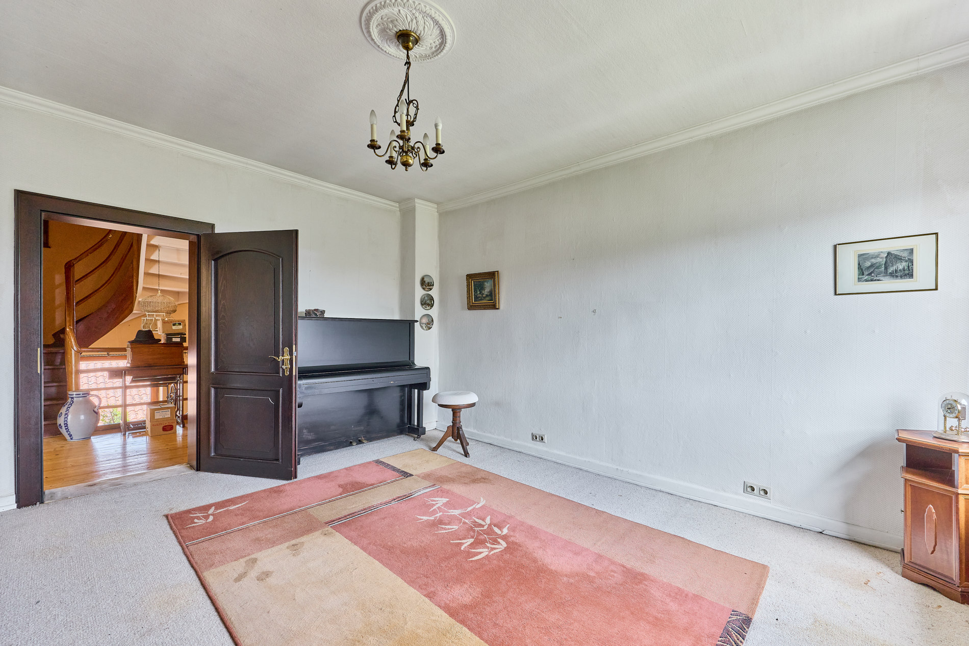 Villa bei Bad Kreuznach – Großzügiges Anwesen mit Nebengebäuden und parkähnlichem Grundstück in Bretzenheim!