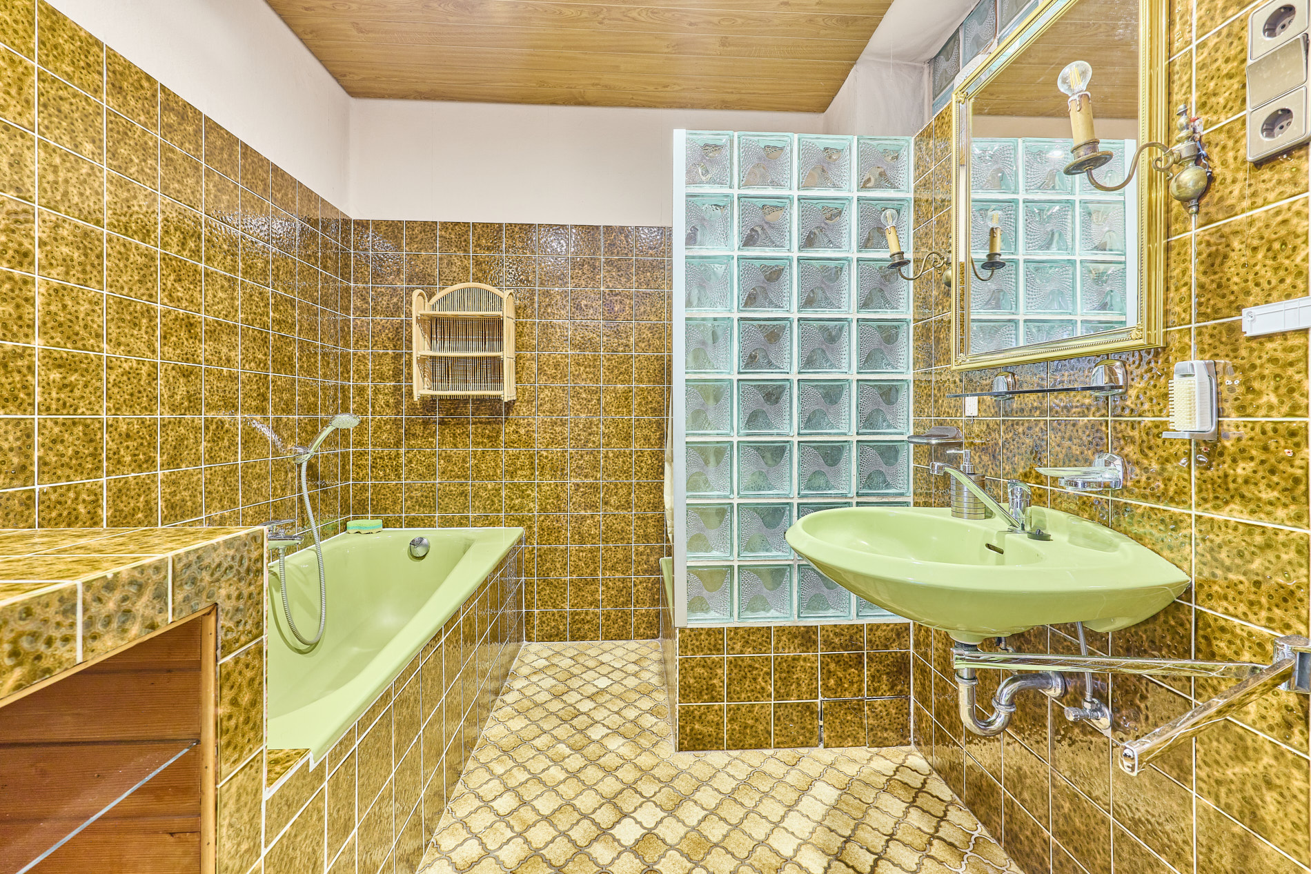 Villa bei Bad Kreuznach – Großzügiges Anwesen mit Nebengebäuden und parkähnlichem Grundstück in Bretzenheim!
