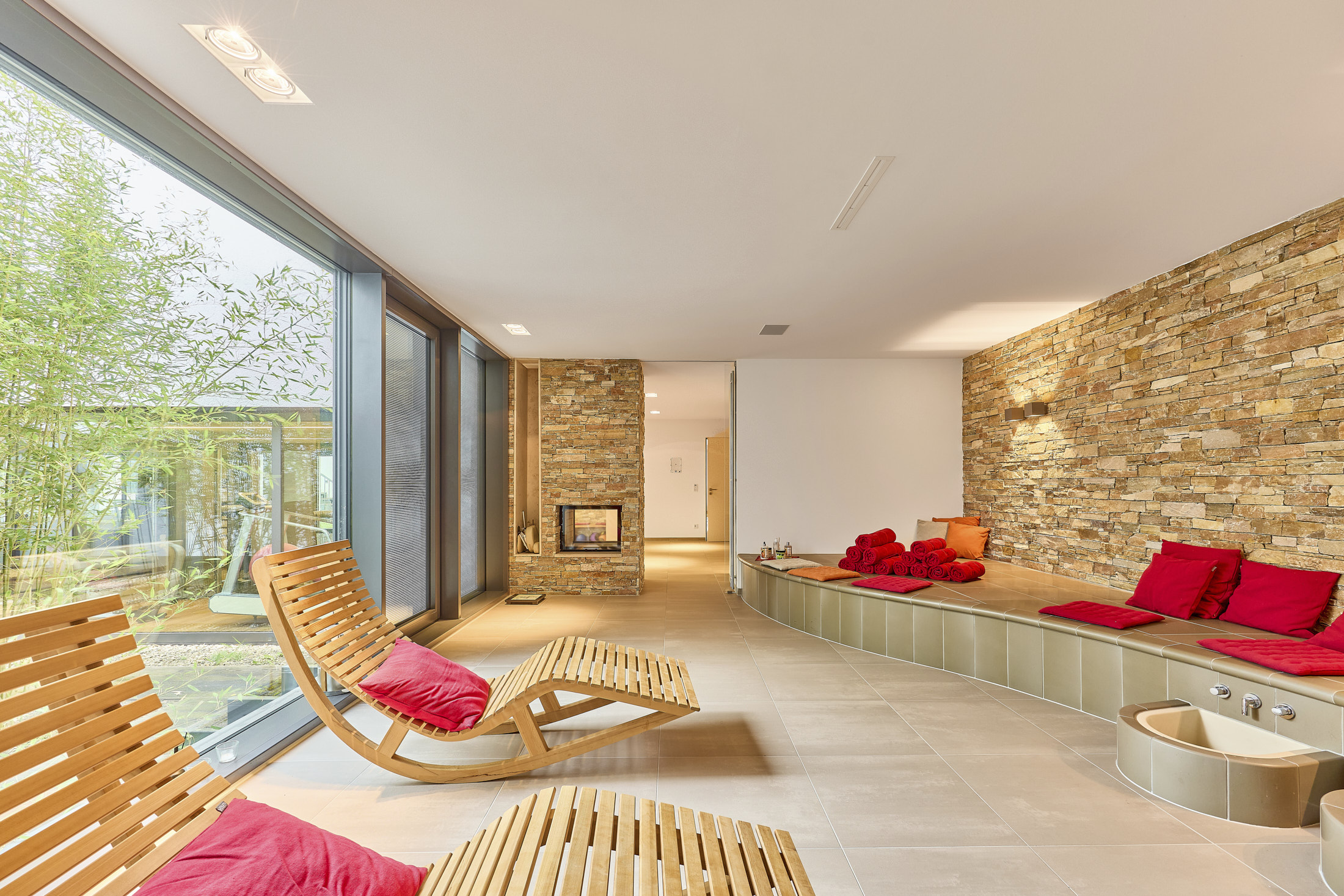 Luxuriöse Villa mit Reitanlage in der Nähe von Fulda in Hessen – Wellness, Reitsport & Lebensgefühl inklusive!