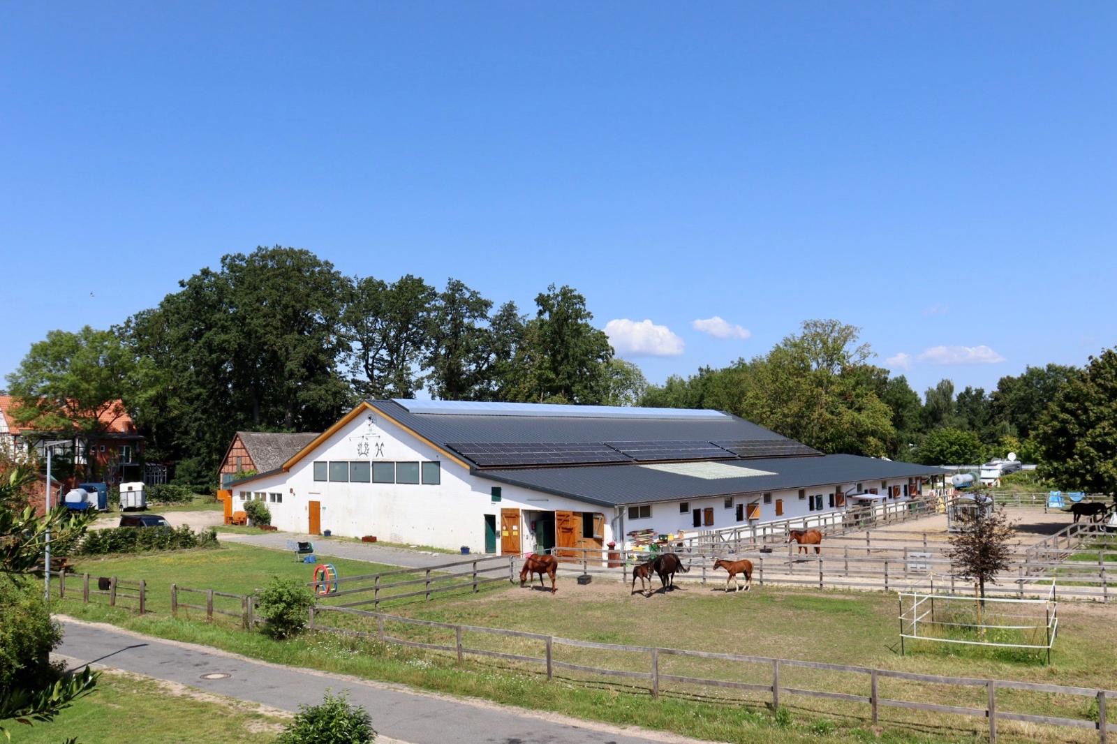 Reitanlage in Niedersachsen zu verkaufen auf ca. 3 Hektar Grundstücksfläche – bereits umfangreich saniert!