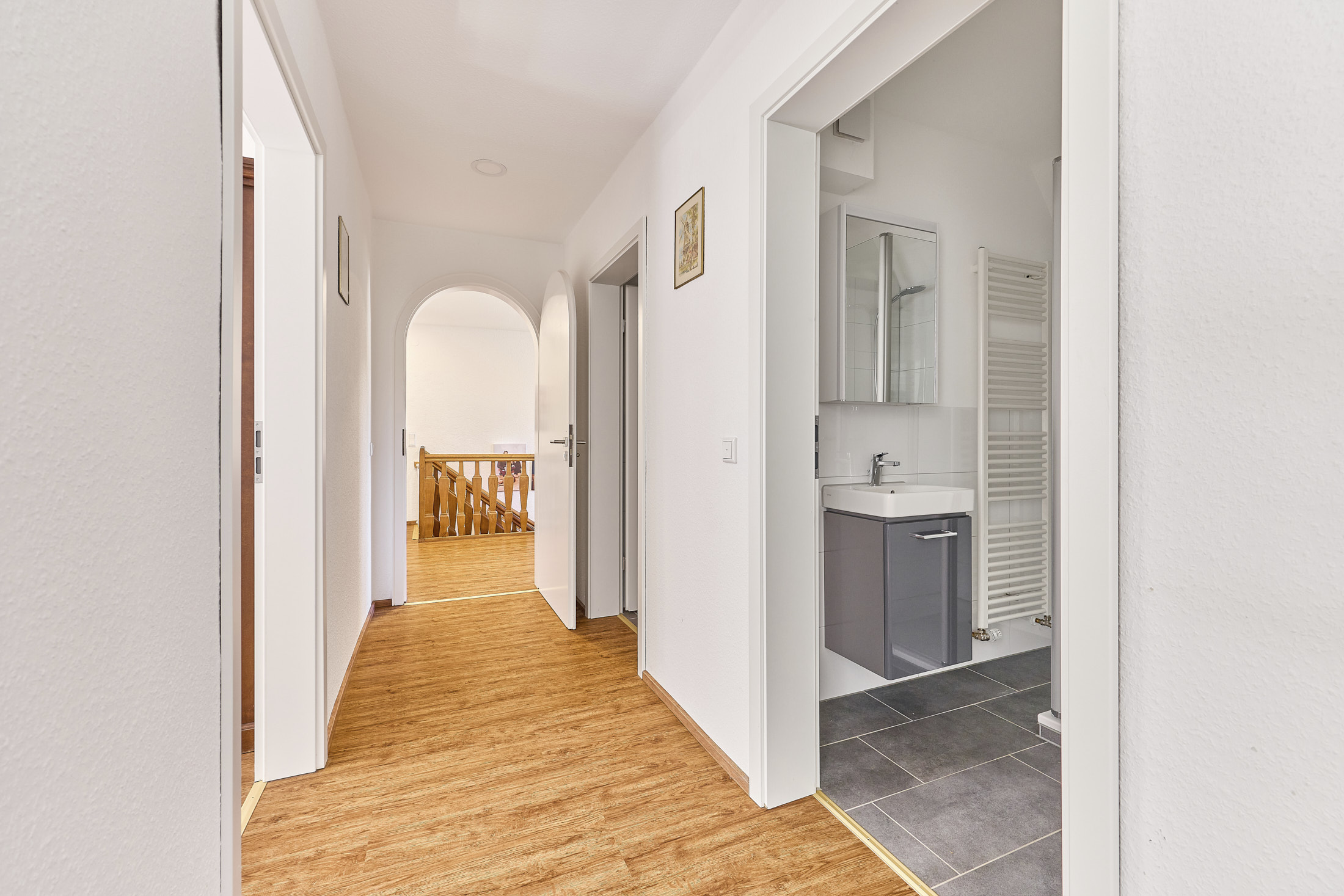Reitanlage in NRW Nähe Münster zu verkaufen – Modernes Landhaus, Reithalle, Springplatz und Boxen für 33 Pferde!