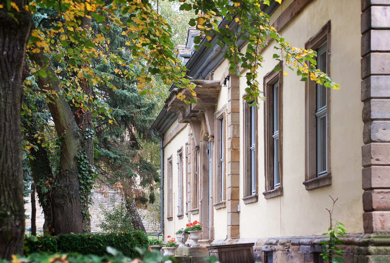 Schloss zu verkaufen in Rheinhessen mit eigener Reitanlage und Event-Location!