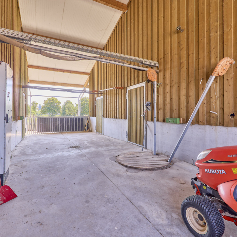 Anwesen in Wiesbaden in Alleinlage – Landwirtschaftlicher Betrieb mit großzügigem Doppelhaus!