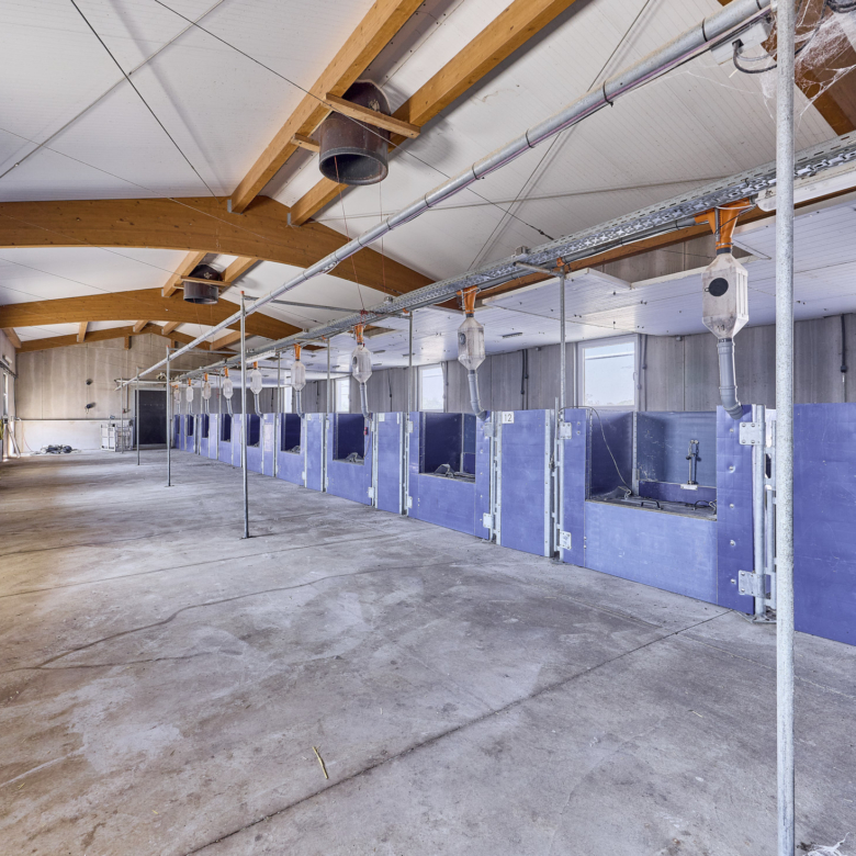 Anwesen in Wiesbaden in Alleinlage – Landwirtschaftlicher Betrieb mit großzügigem Doppelhaus!