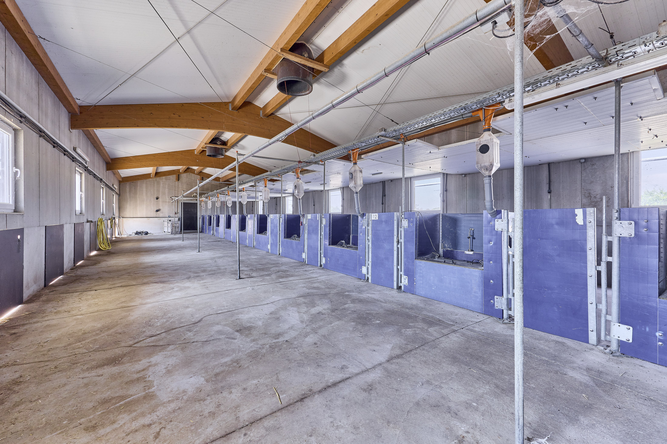 Anwesen in Wiesbaden in Alleinlage – Landwirtschaftlicher Betrieb mit großzügigem Doppelhaus!